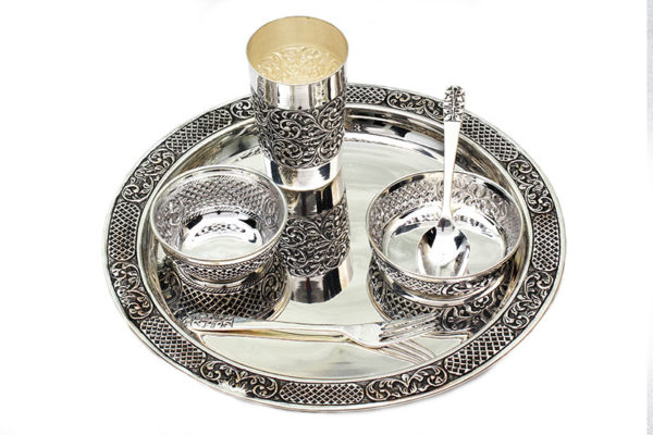 antique-dinner-set